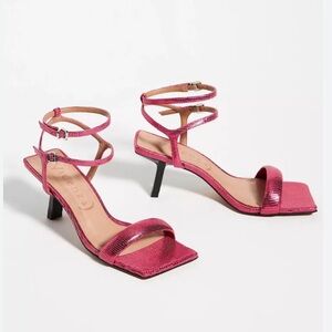 NWOT Anthropologie Vicenza Metallic Hot Pink Sparkly Ankle Strap Heels Size 6
